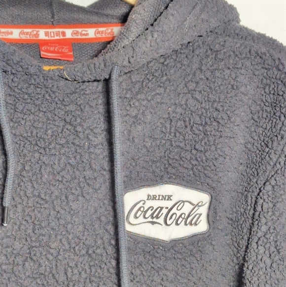 Coca Cola Black Sherpa Hoodie B/W Logo Sz L - Picture 3 of 7